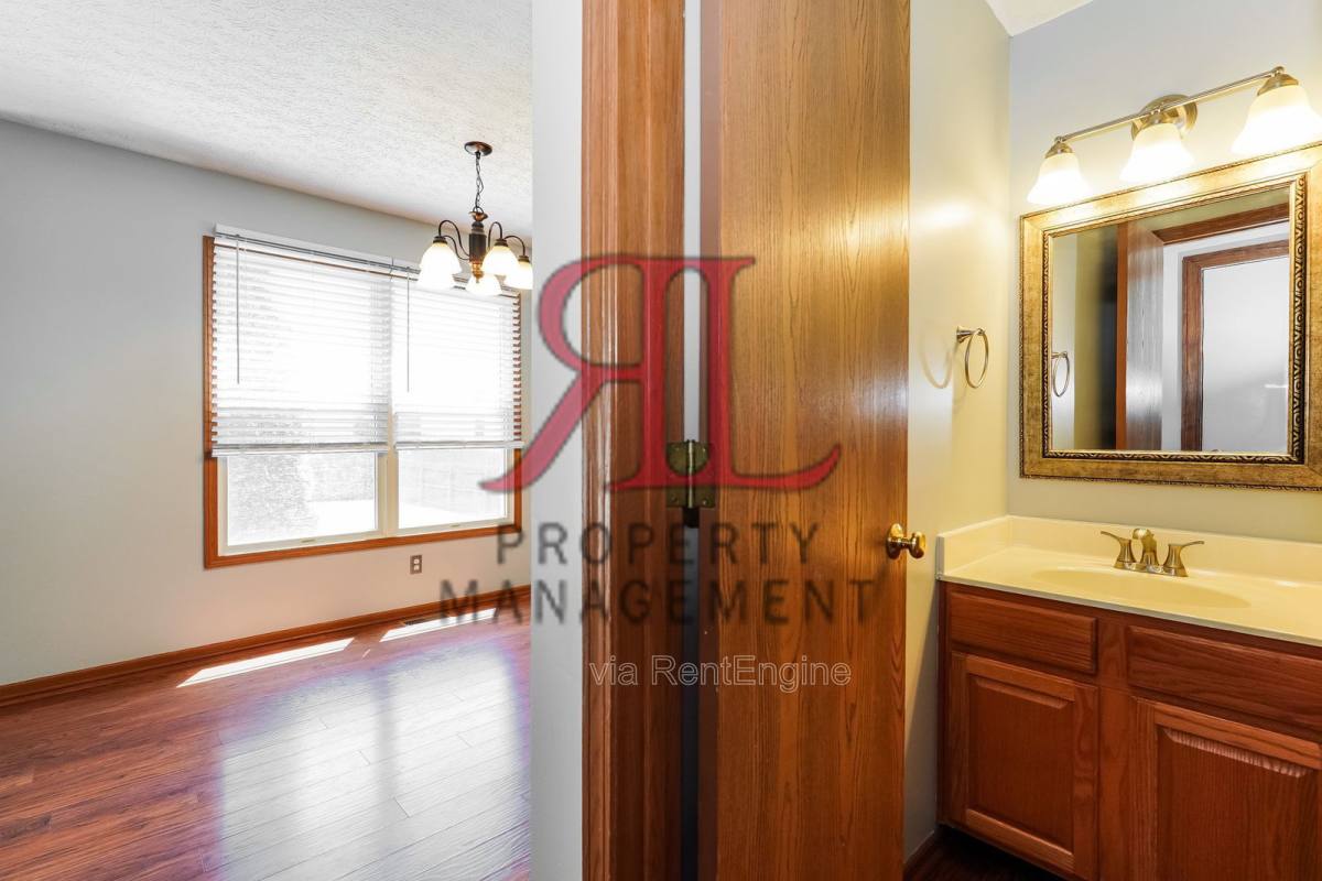 Apartment for rent at 274 Westedge Court, Galloway, OH 43119
