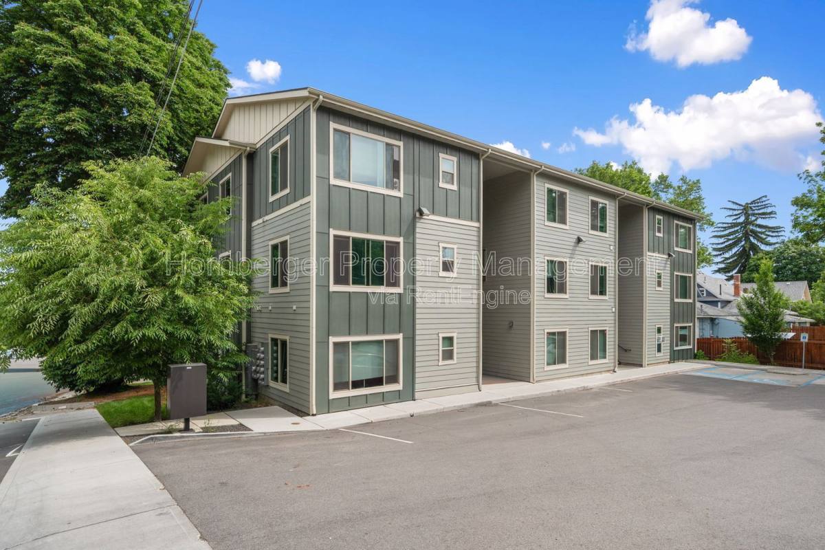 Apartment for rent at 356 E 7th Ave #102, Spokane, WA 99202