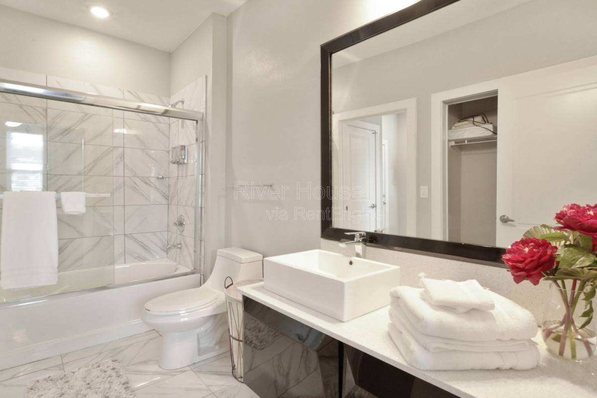 Apartment for rent at 101 River House Place #2404, Baton Rouge, LA 70802