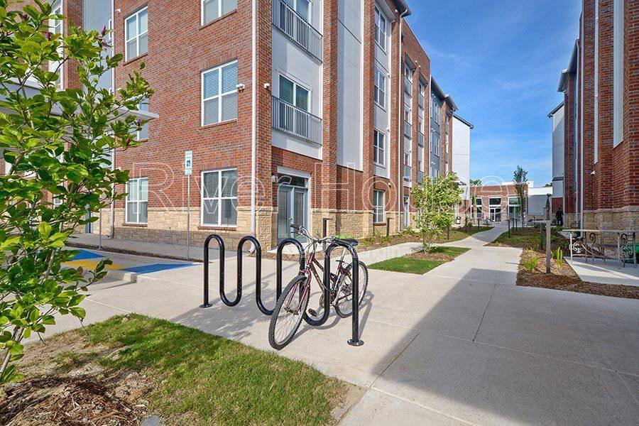 Apartment for rent at 101 River House Place #2404, Baton Rouge, LA 70802