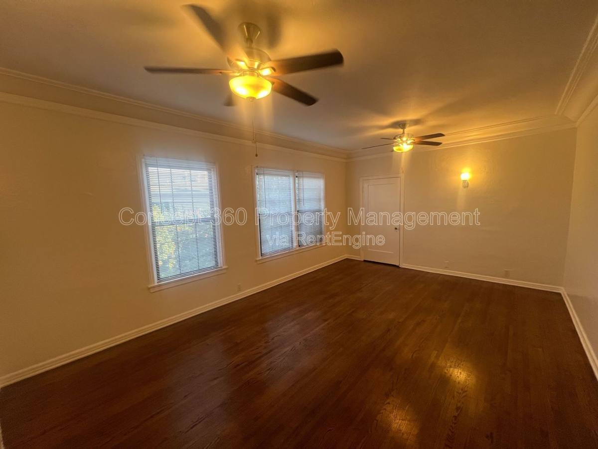 Apartment for rent at 420 Orange Ave #9, Long Beach, CA 90802