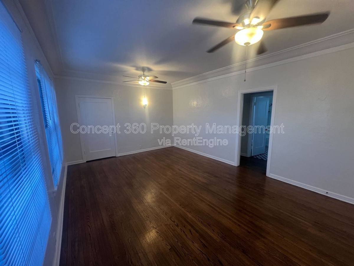 Apartment for rent at 420 Orange Ave #9, Long Beach, CA 90802