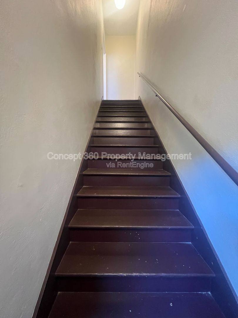 Apartment for rent at 420 Orange Ave #9, Long Beach, CA 90802