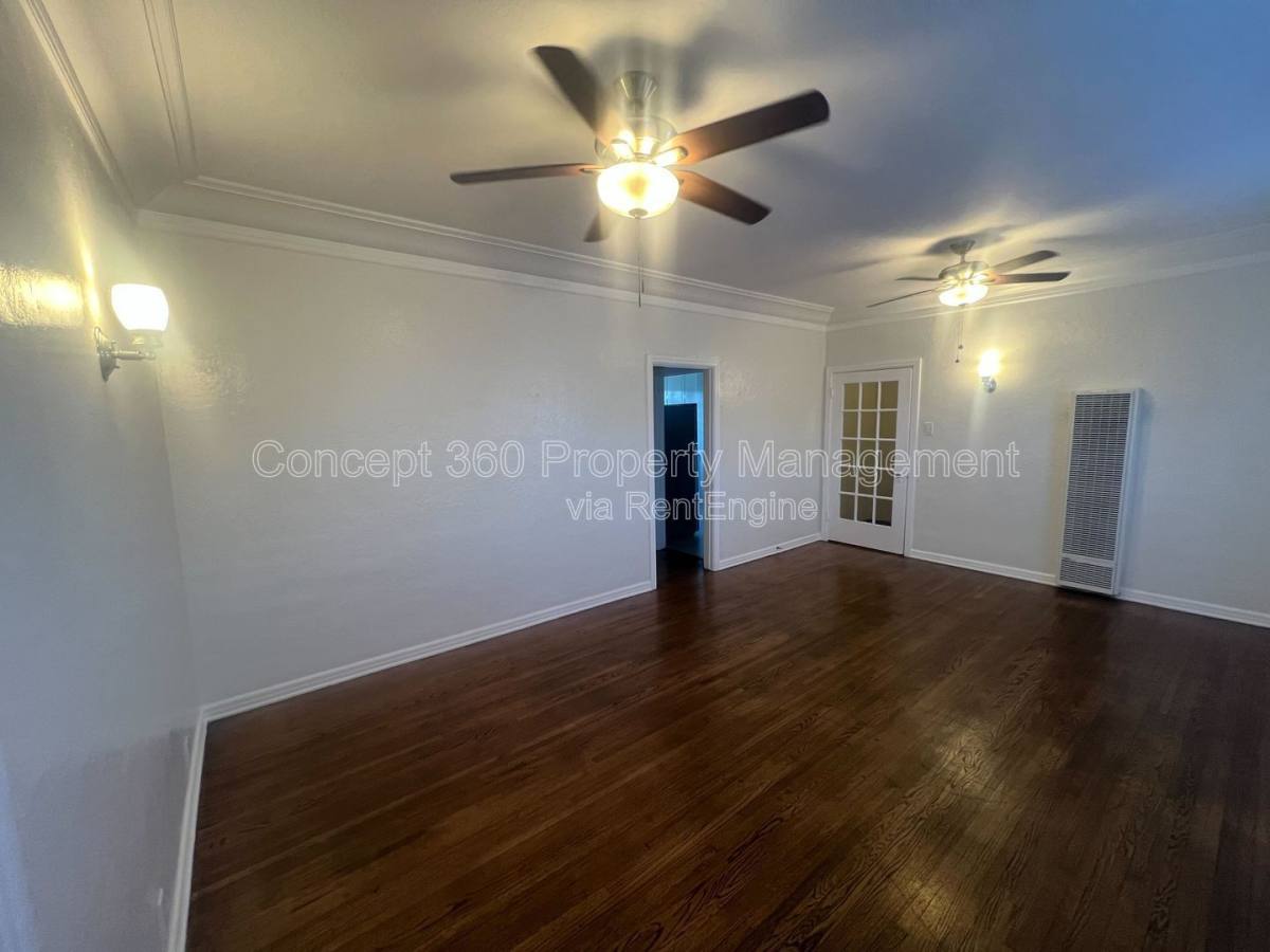 Apartment for rent at 420 Orange Ave #9, Long Beach, CA 90802