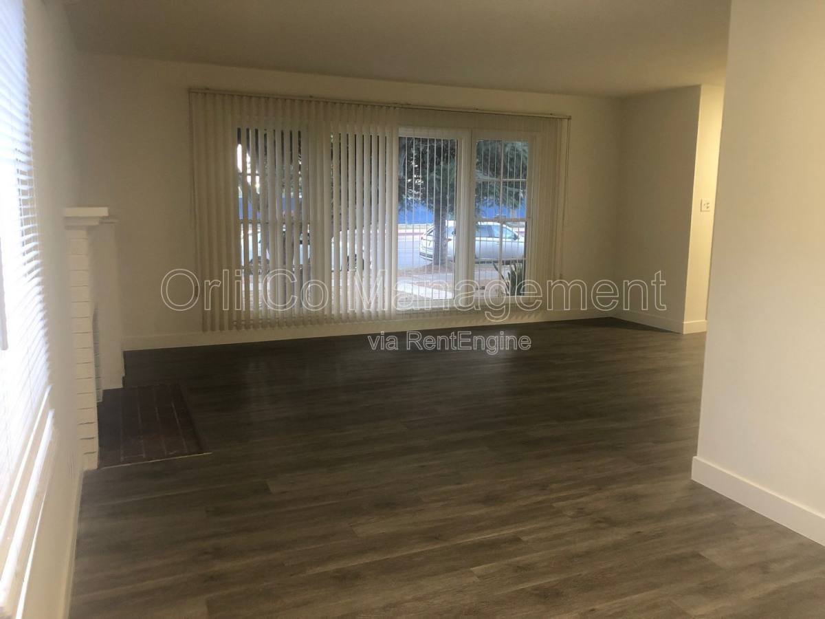 House for rent at 6500 Balboa Blvd, Van Nuys, CA 91406