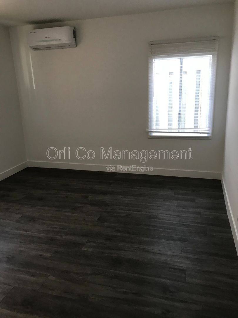 House for rent at 6500 Balboa Blvd, Van Nuys, CA 91406