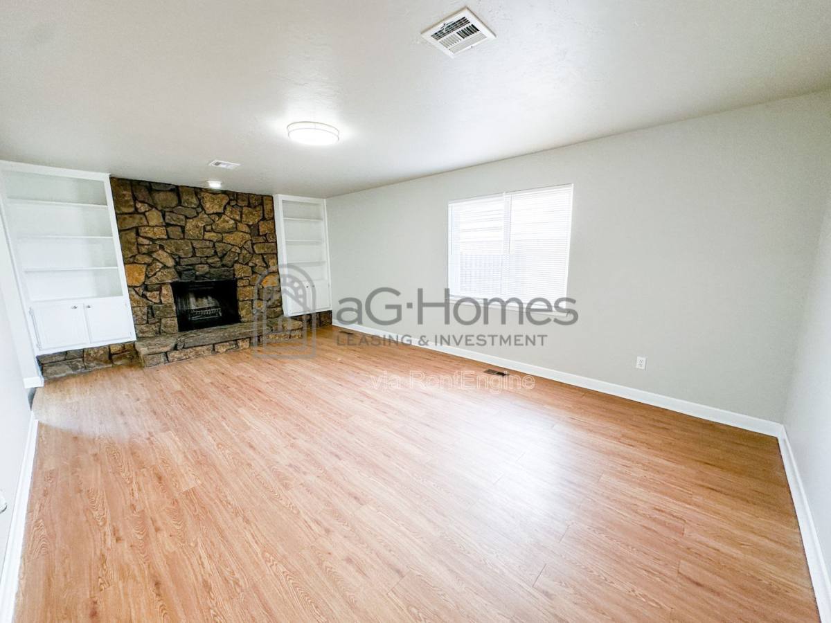 House for rent at 730 Arlington Dr, Yukon, OK 73099