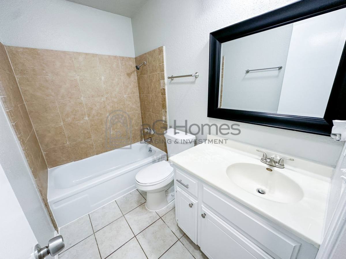 House for rent at 730 Arlington Dr, Yukon, OK 73099