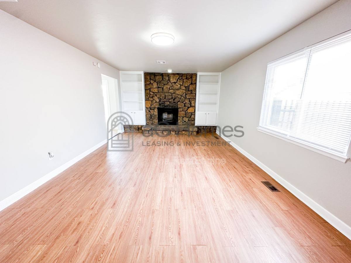 House for rent at 730 Arlington Dr, Yukon, OK 73099