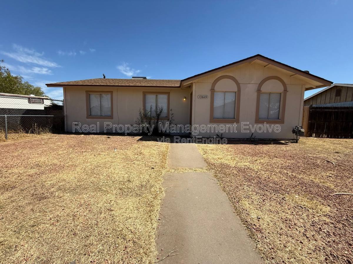 House for rent at 13829 N 48th Ave, Glendale, AZ 85306
