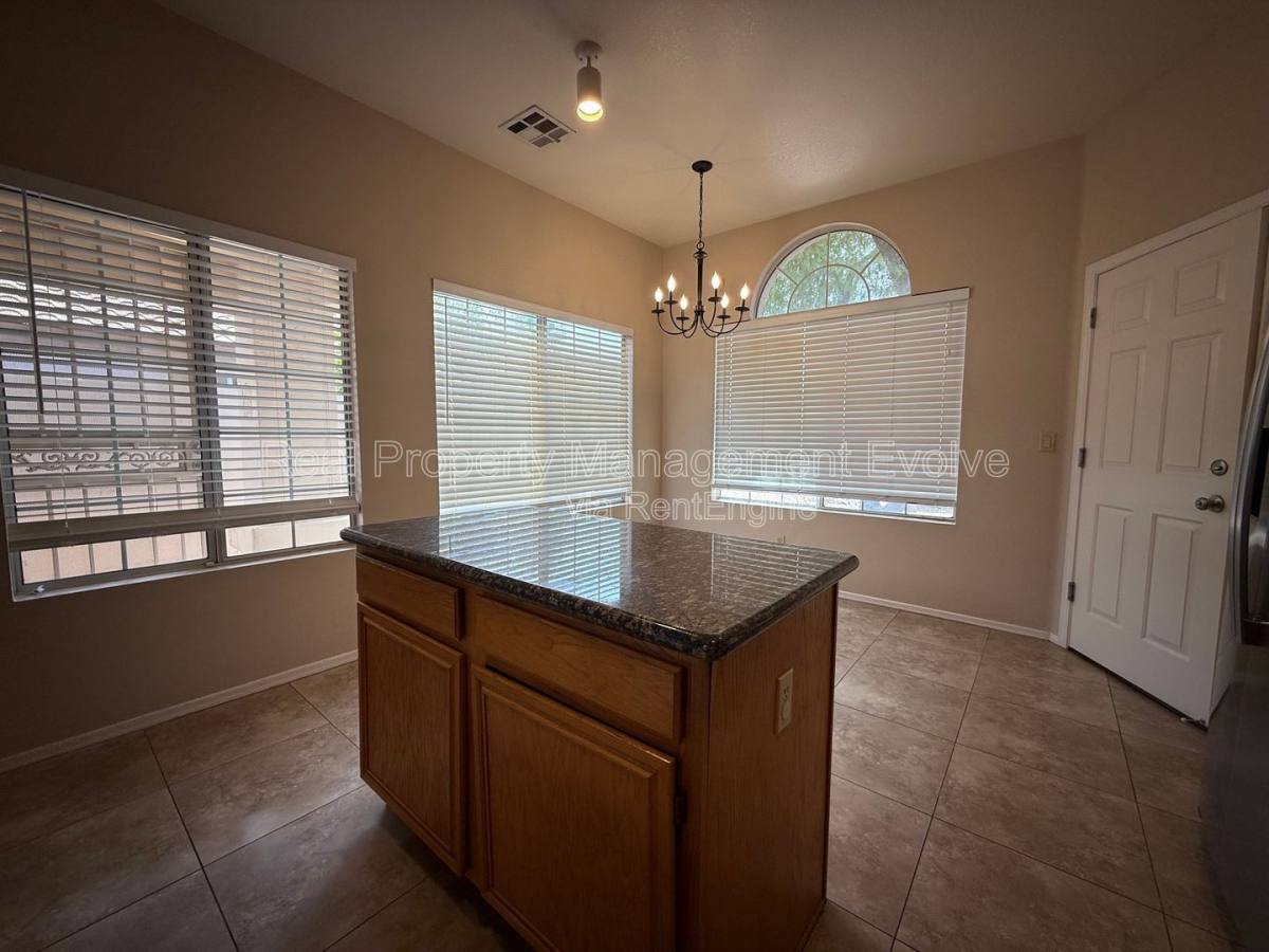 House for rent at 6814 W Louise Dr, Glendale, AZ 85310