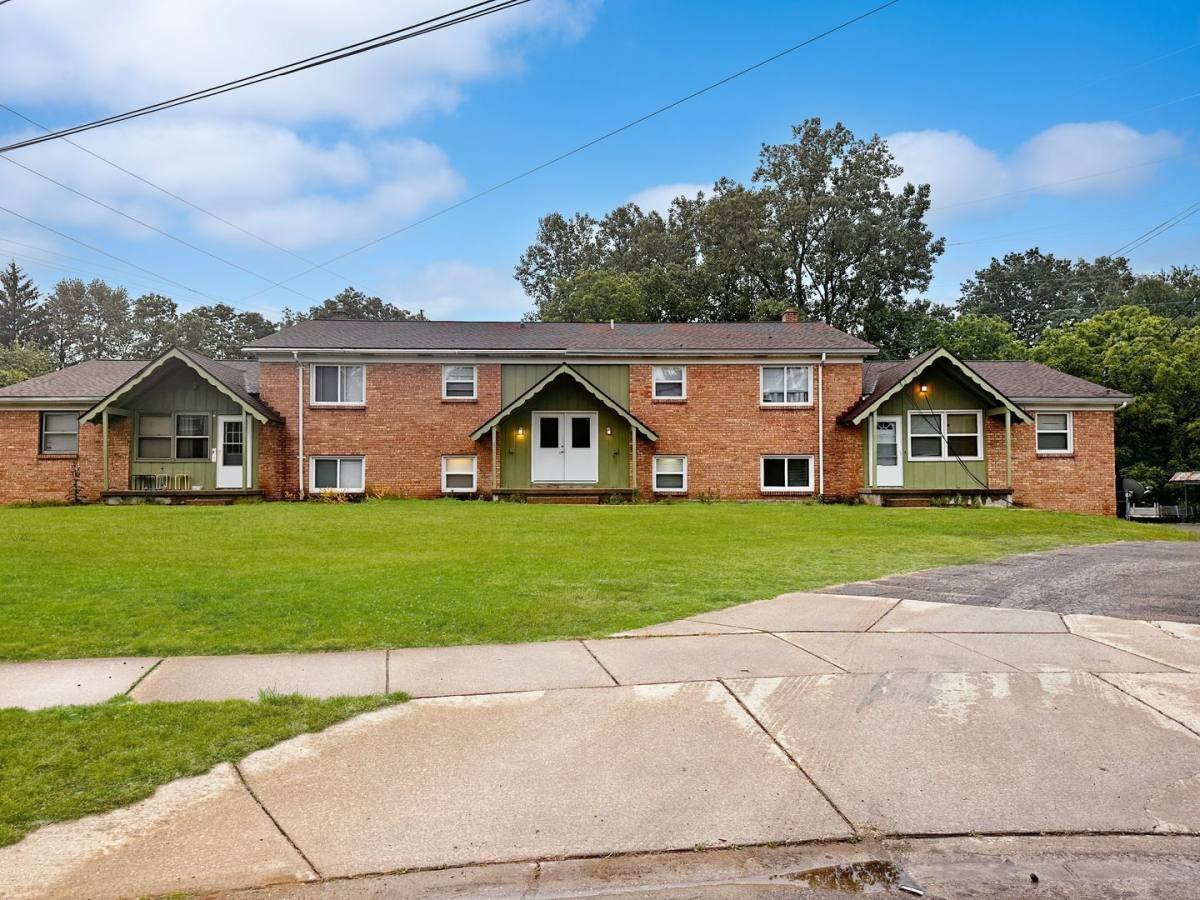 Apartment for rent at 2075 Andrew St SE, Grand Rapids, MI 49508
