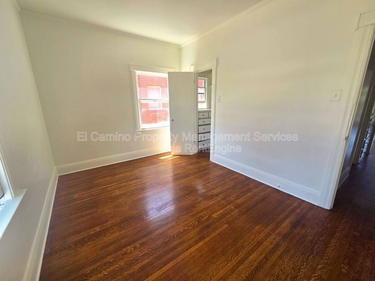 Apartment for rent at 336 W 9th St, Long Beach, CA 90813