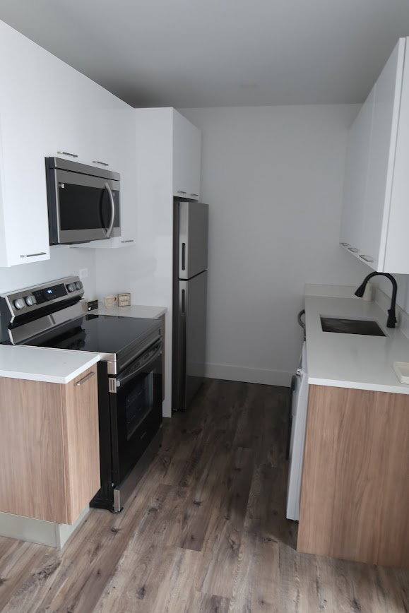 Apartment for rent at 941 W Carmen Ave, Chicago, IL 60640
