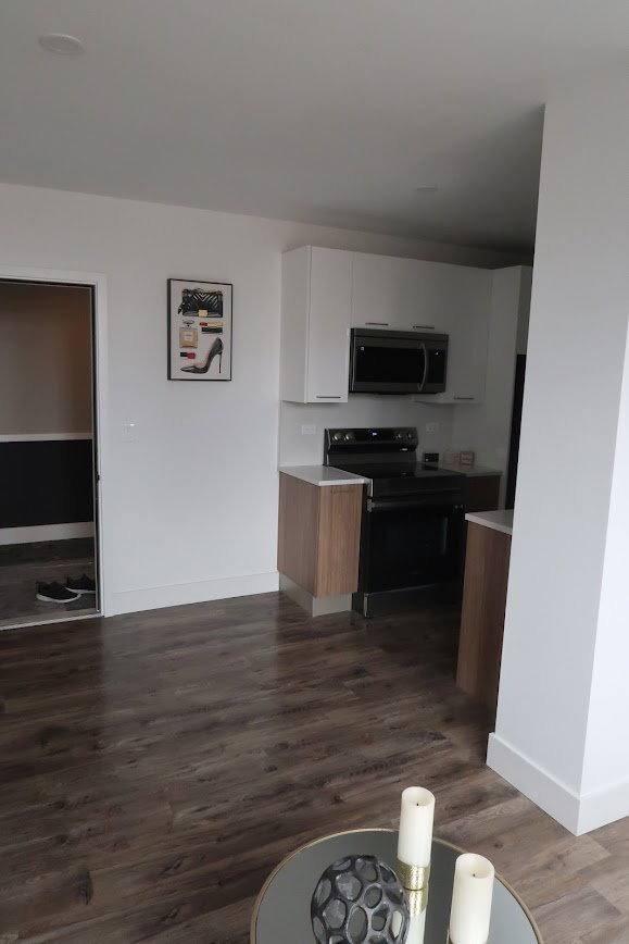 Apartment for rent at 941 W Carmen Ave, Chicago, IL 60640