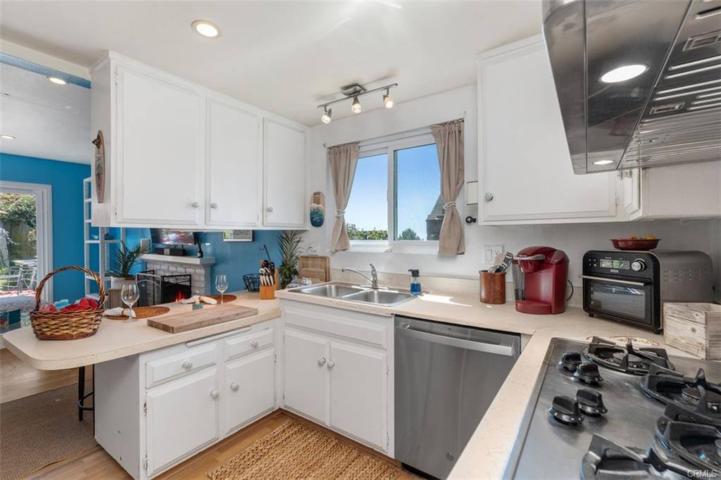 House for rent at 3068 Zell Dr, Laguna Beach, CA 92651