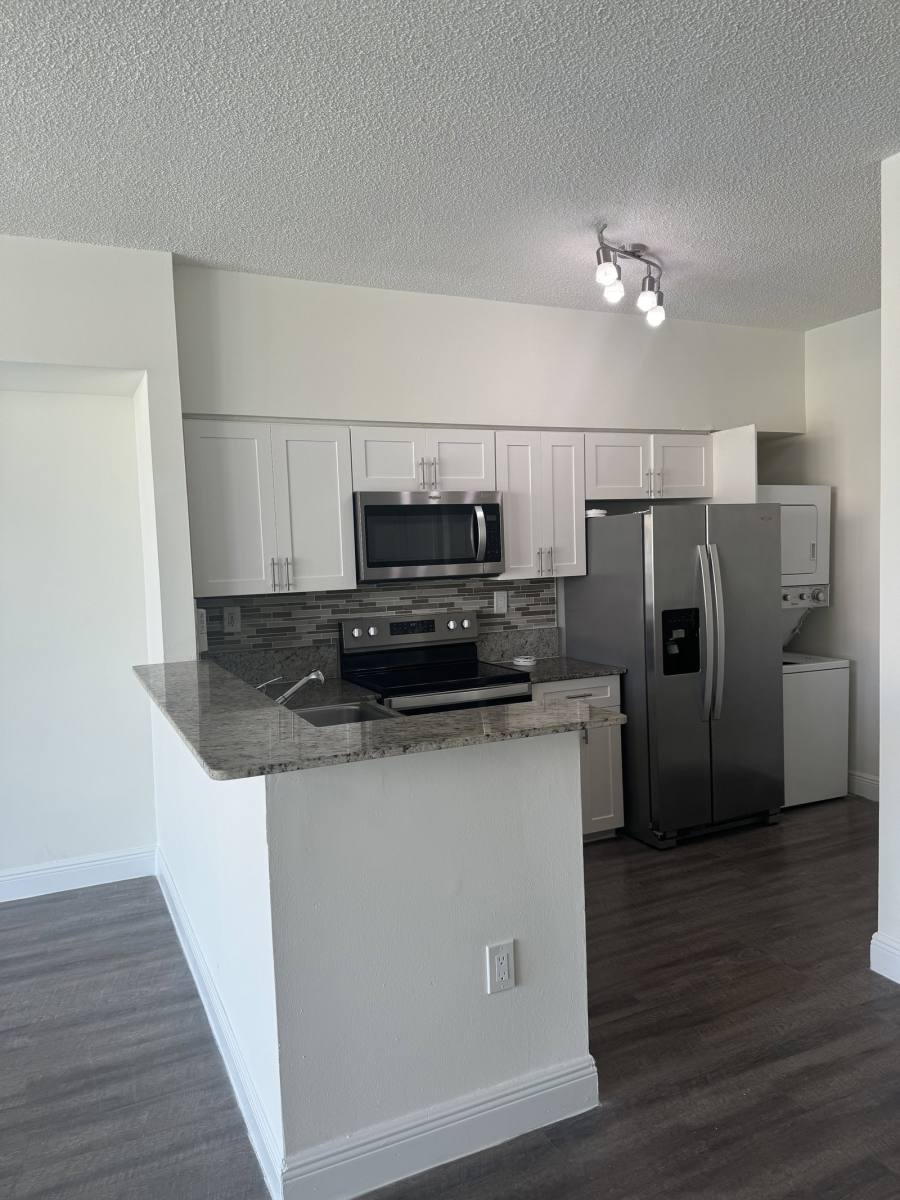 Apartment for rent at 17000 N Bay Rd #2505, North Miami Beach, FL 33160
