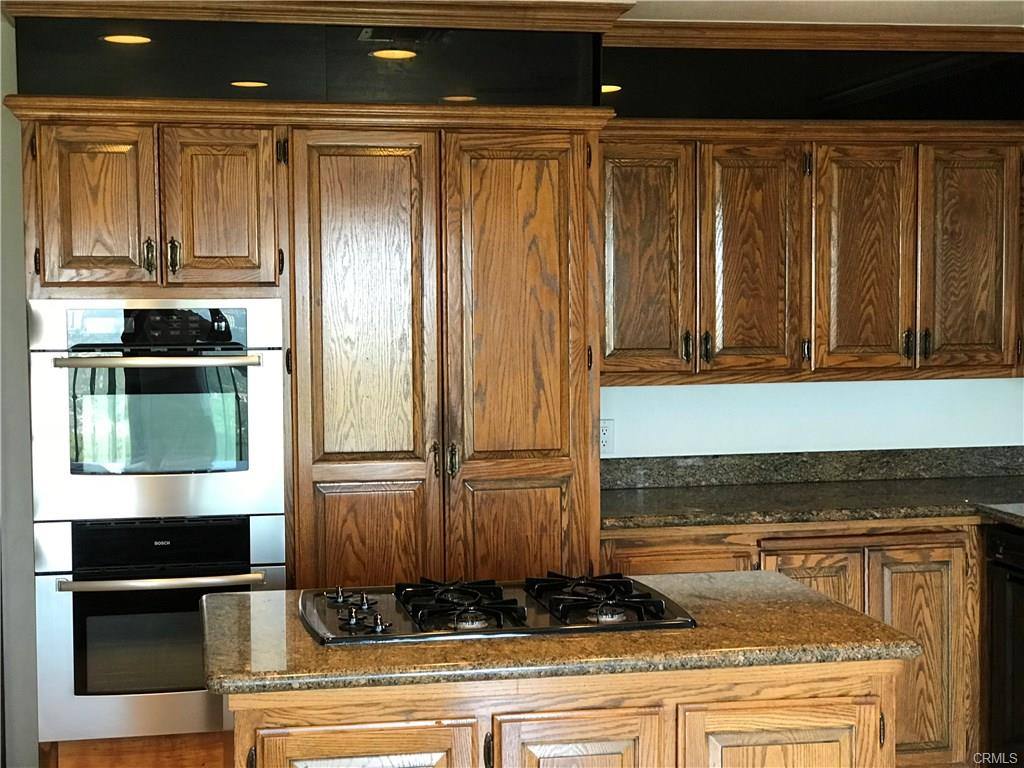 Apartment for rent at 11393 La Vereda Dr, Santa Ana, CA 92705