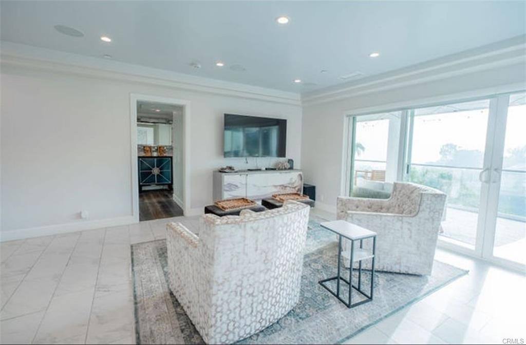 House for rent at 986 Oriole Dr, Laguna Beach, CA 92651