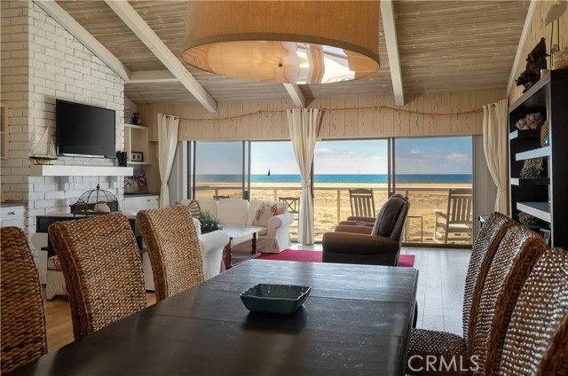 Apartment for rent at 1303 E Balboa Blvd, Newport Beach, CA 92661