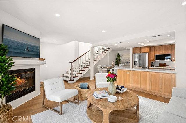 Apartment for rent at 117 Marine Ave, Newport Beach, CA 92662