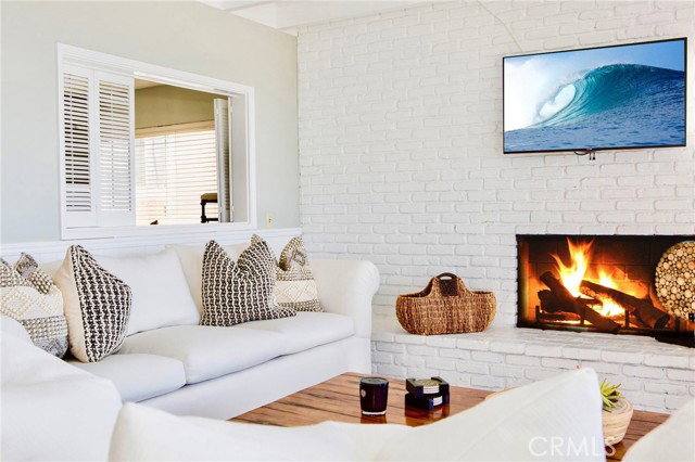 House for rent at 2824 Ocean Blvd, Corona Del Mar, CA 92625