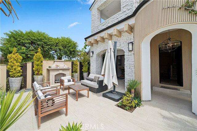 House for rent at 312 Carnation Ave, Corona Del Mar, CA 92625