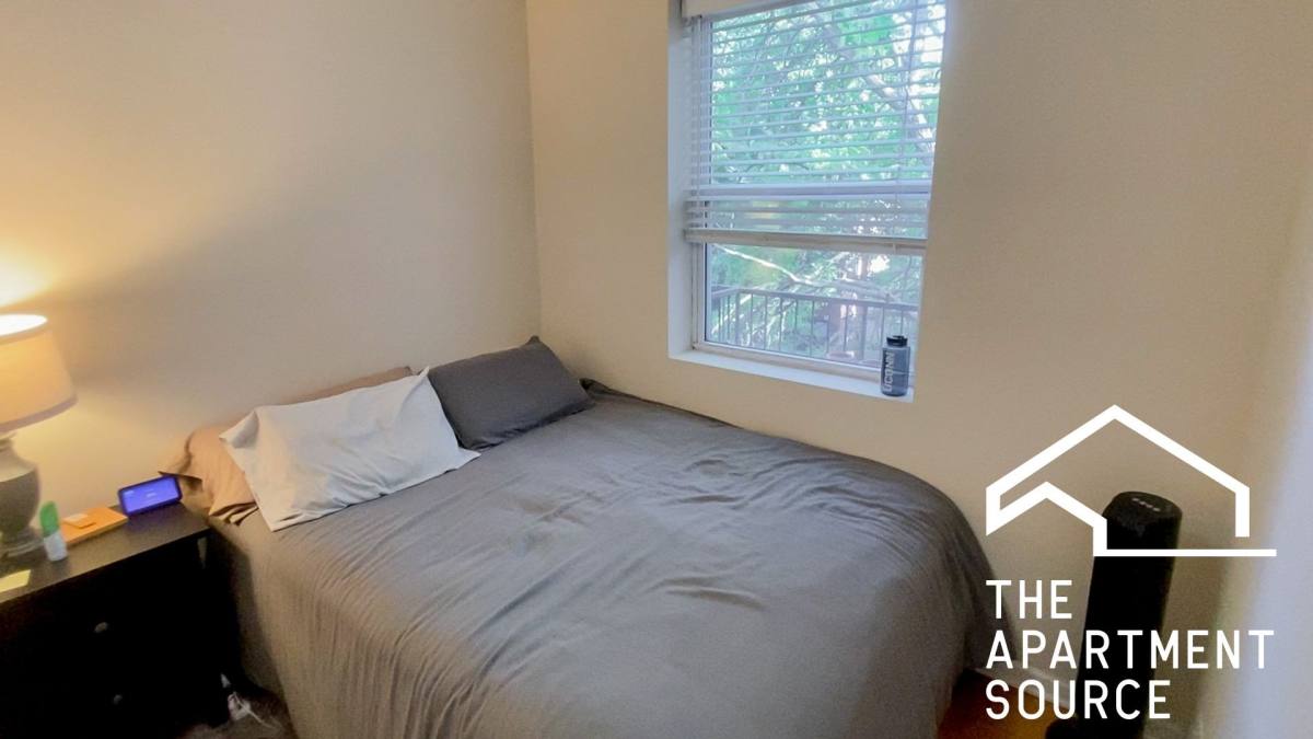 Apartment for rent at 2520 W Leland Ave #C3, Chicago, IL 60625