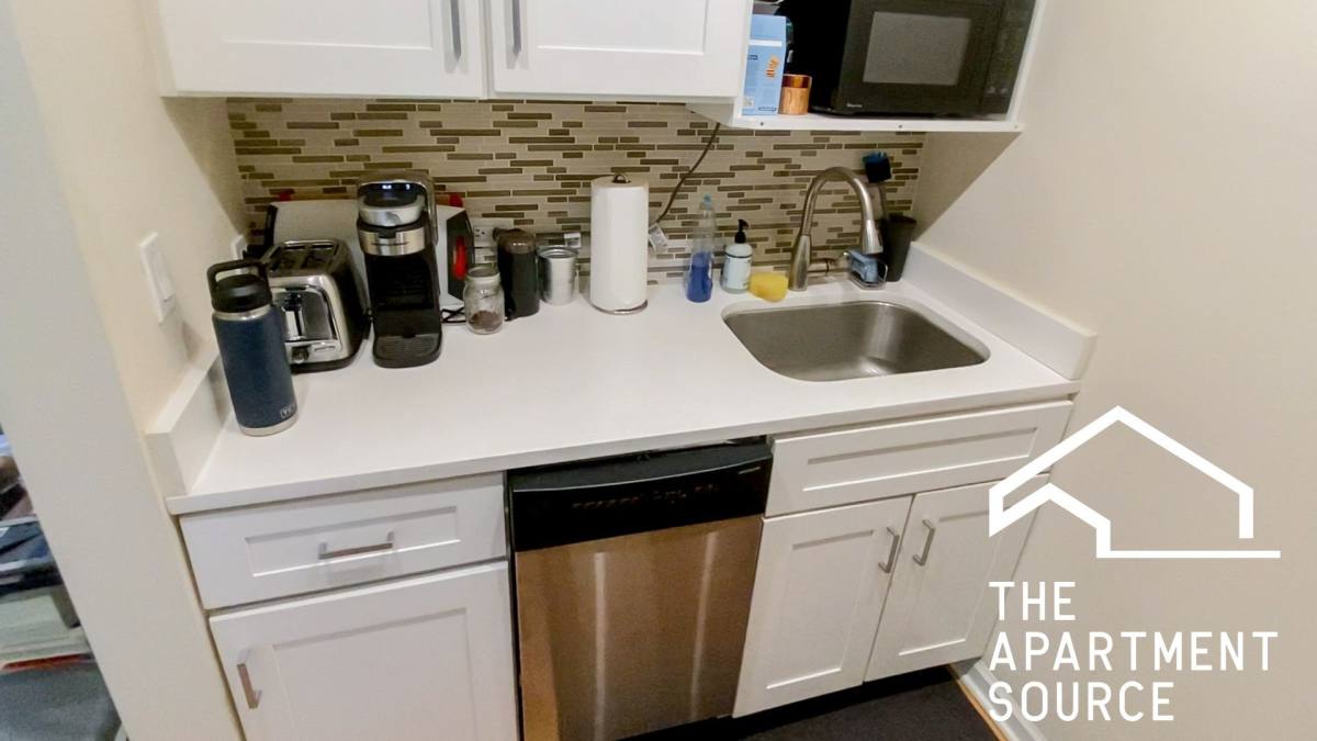 Apartment for rent at 2520 W Leland Ave #C3, Chicago, IL 60625