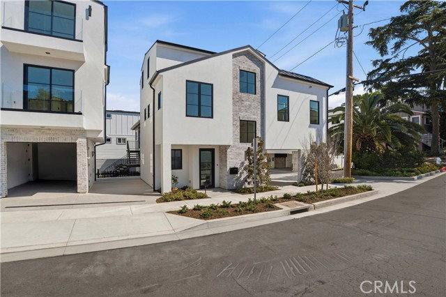 House for rent at 700 Iris Ave #1 2, Corona Del Mar, CA 92625
