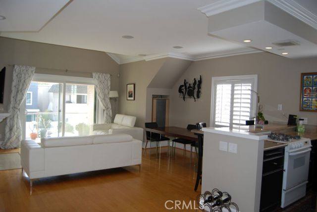 House for rent at 223 20th St, Newport Beach, CA 92663