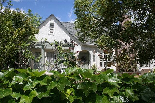 House for rent at 2421 Heliotrope Dr, Santa Ana, CA 92706