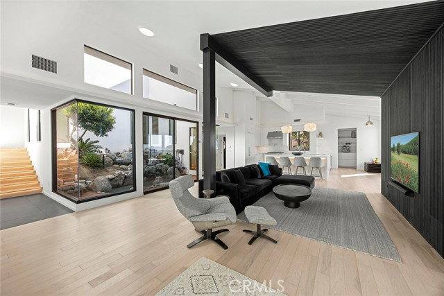House for rent at 275 S Owens Dr, Anaheim, CA 92808