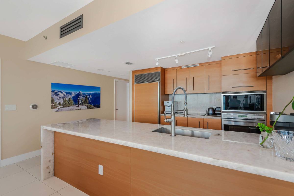 Apartment for rent at 465 Brickell Ave, Miami, FL 33131