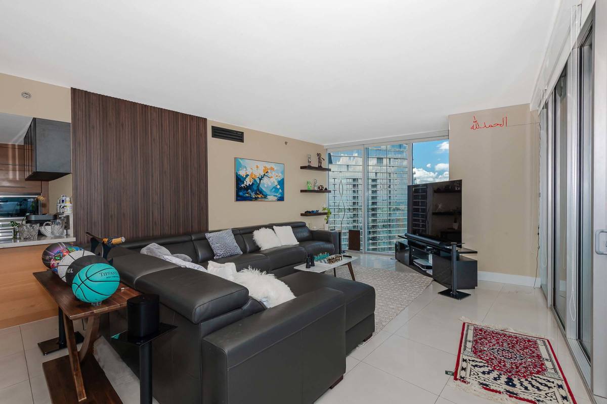 Apartment for rent at 465 Brickell Ave, Miami, FL 33131