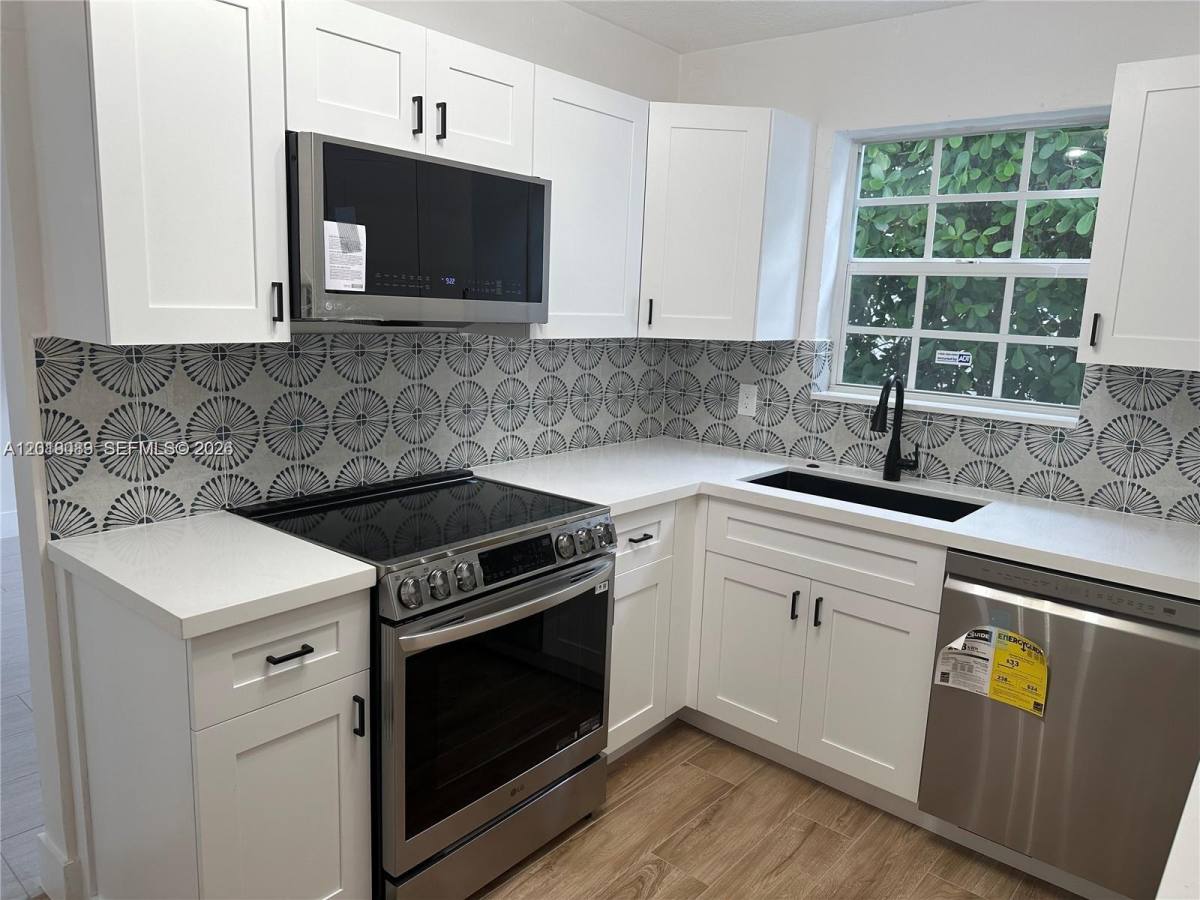 House for rent at 517 Navarre Ave, Miami, FL 33134