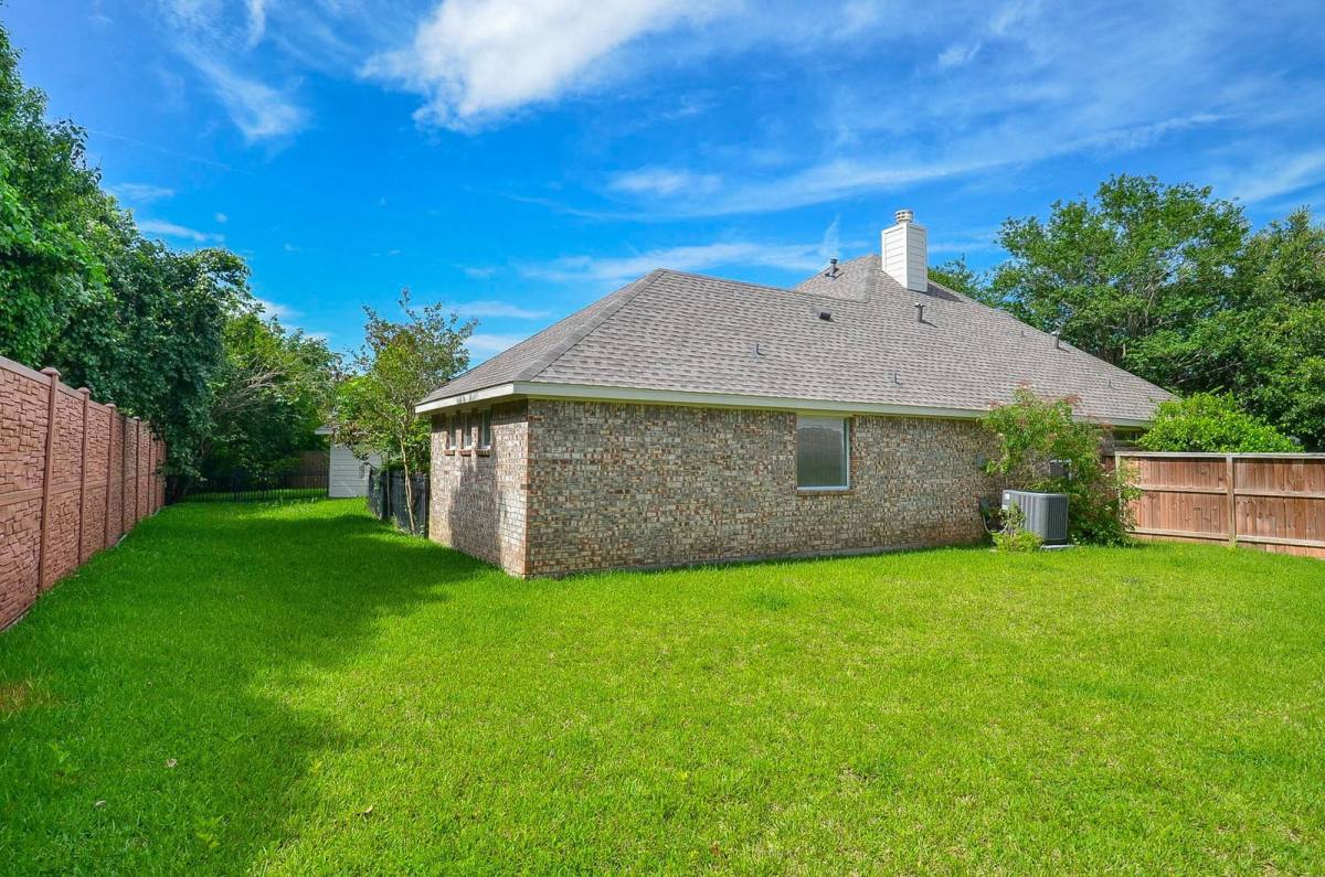 House for rent at 2608 Grand Plantation Court, Missouri City, TX 77459
