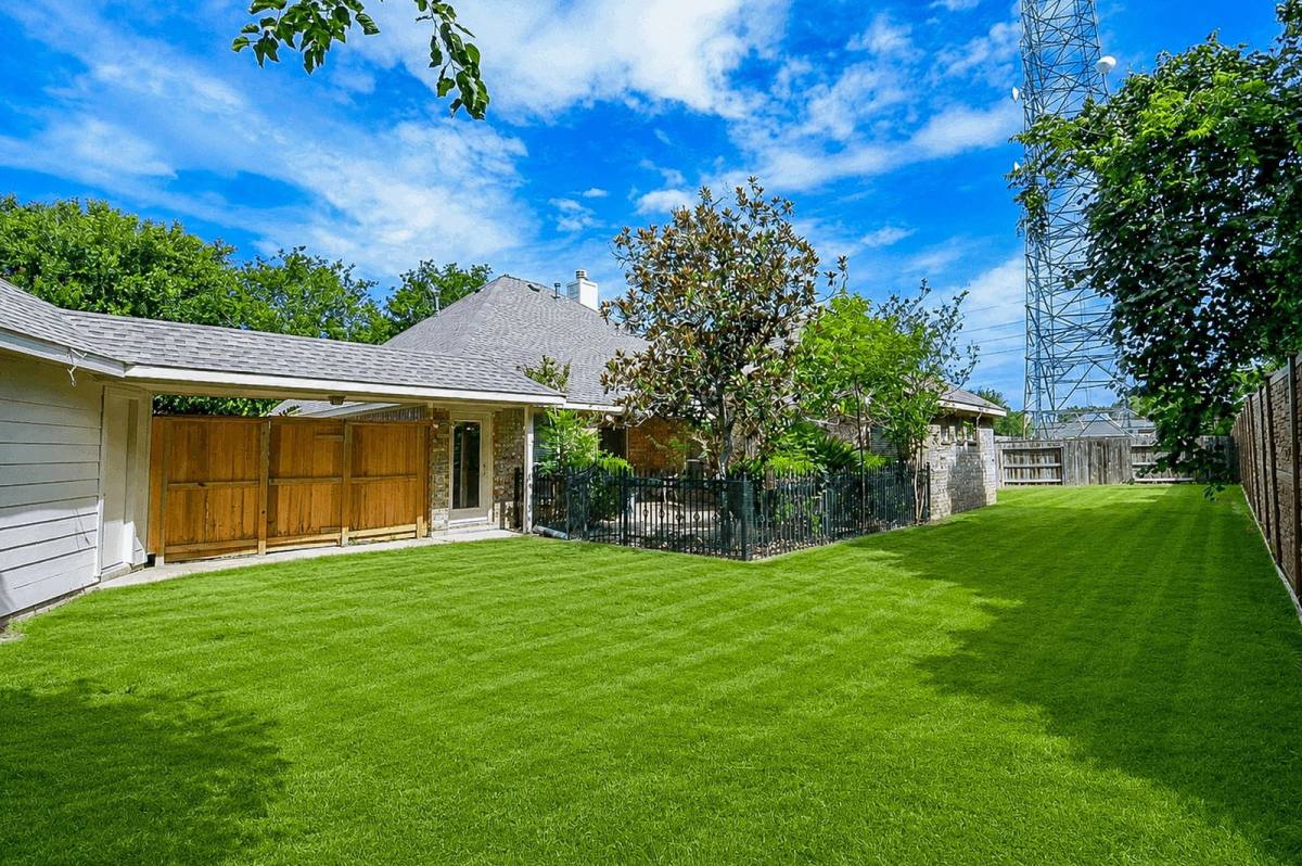 House for rent at 2608 Grand Plantation Court, Missouri City, TX 77459