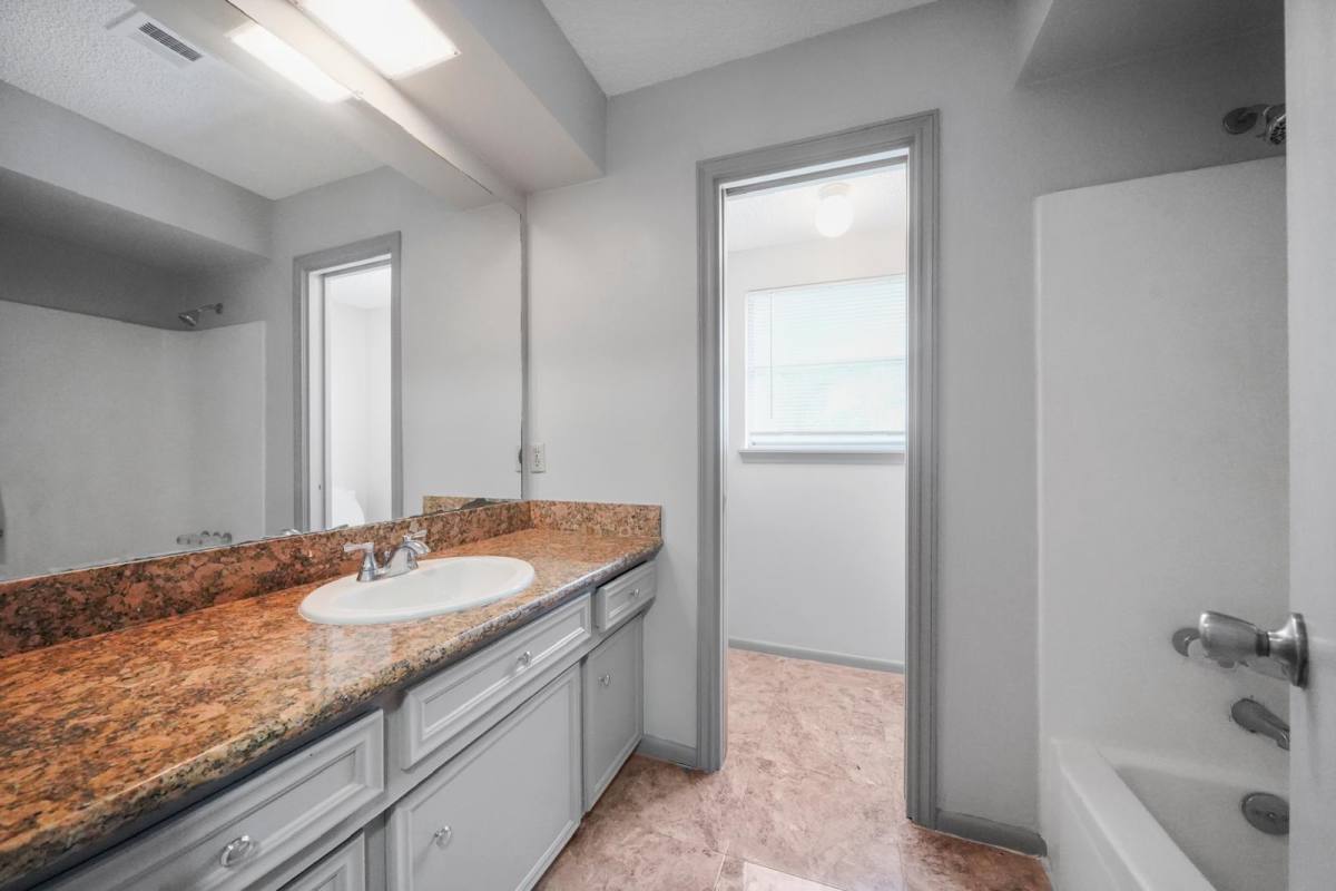 House for rent at 3104 Trail Hollow Dr, Pearland, TX 77584