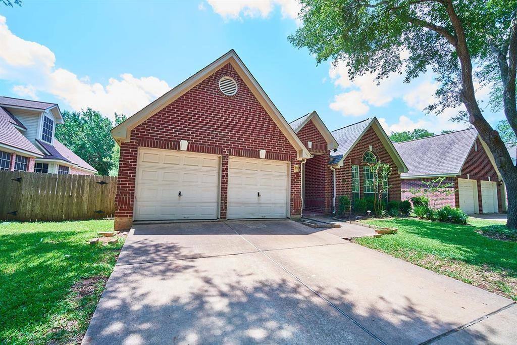 House for rent at 4505 Oak Valley Dr, Missouri City, TX 77459