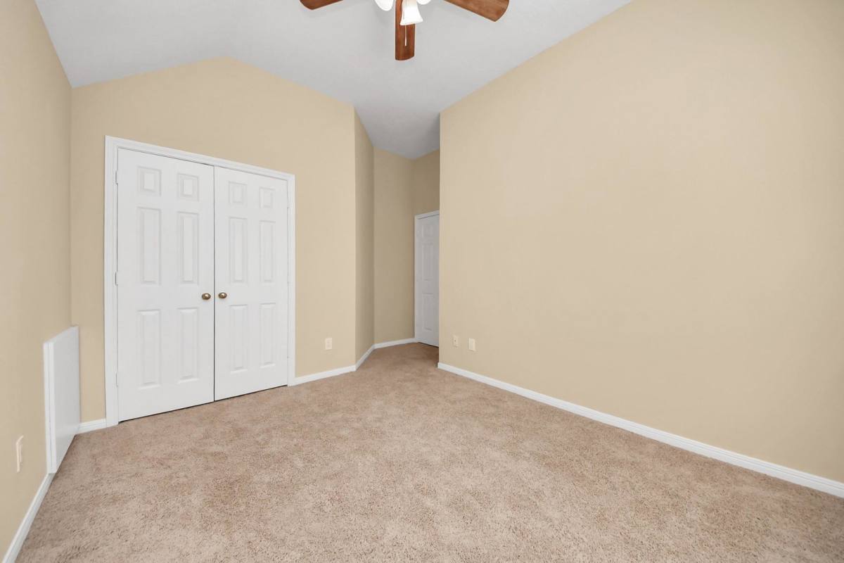 House for rent at 324 N Esplanade Lane, Stafford, TX 77477