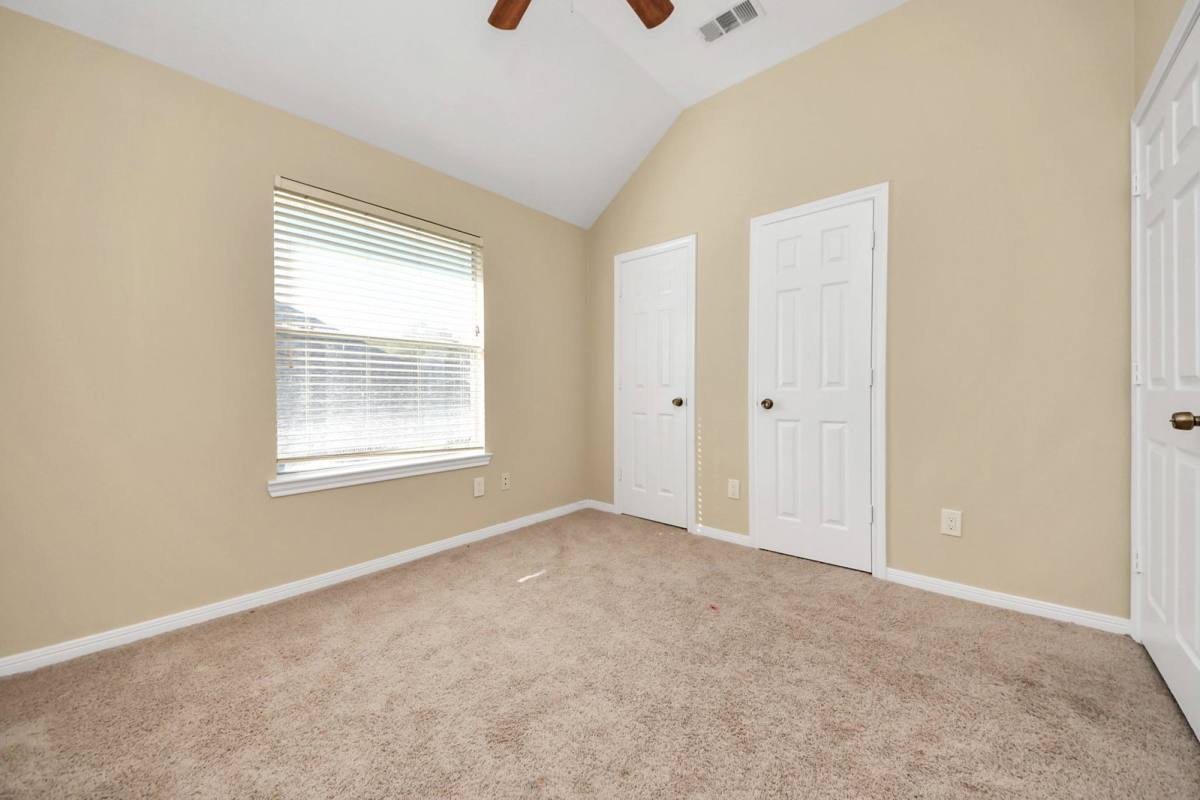 House for rent at 324 N Esplanade Lane, Stafford, TX 77477