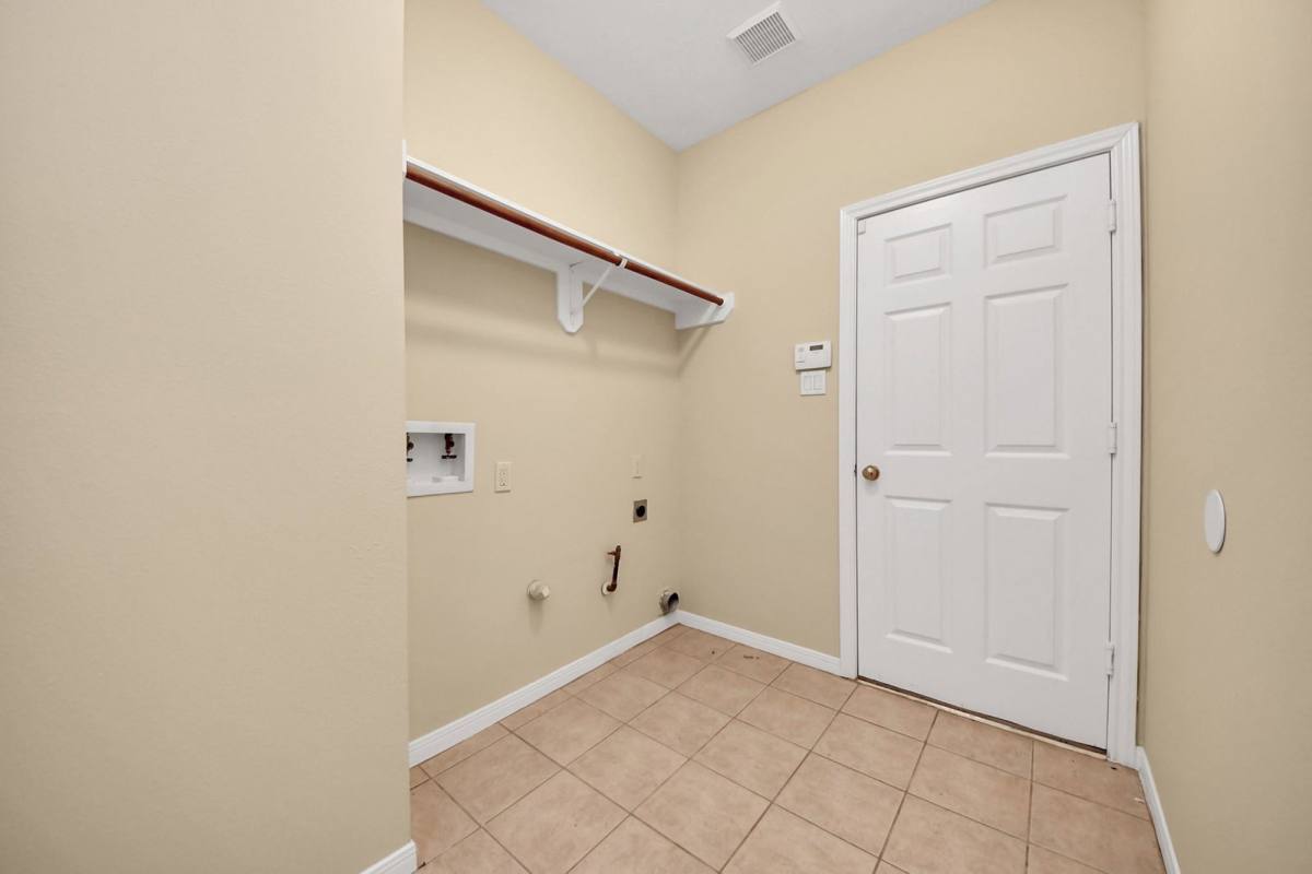 House for rent at 324 N Esplanade Lane, Stafford, TX 77477