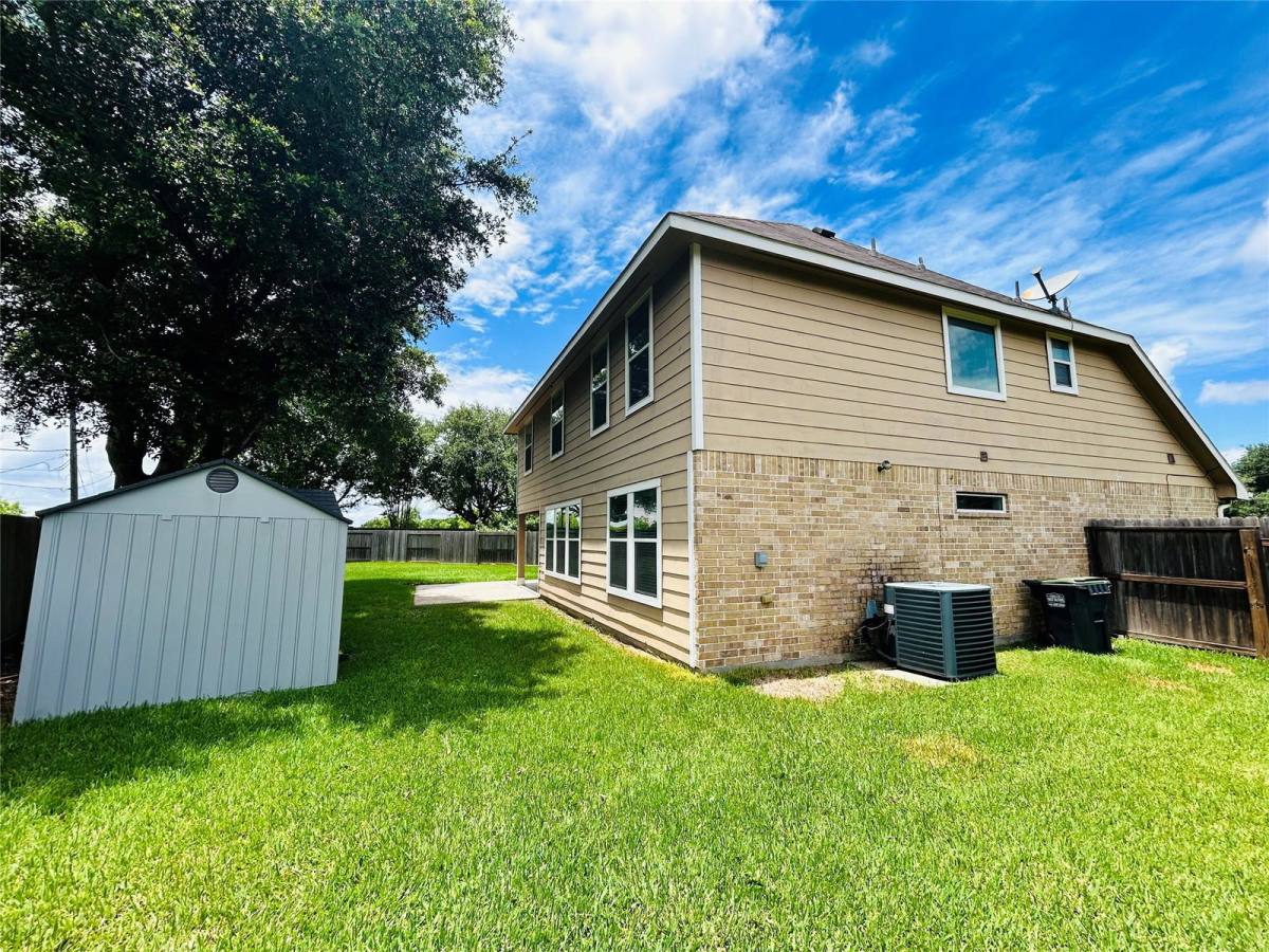 House for rent at 2308 Emerald Stone Court, Pearland, TX 77581