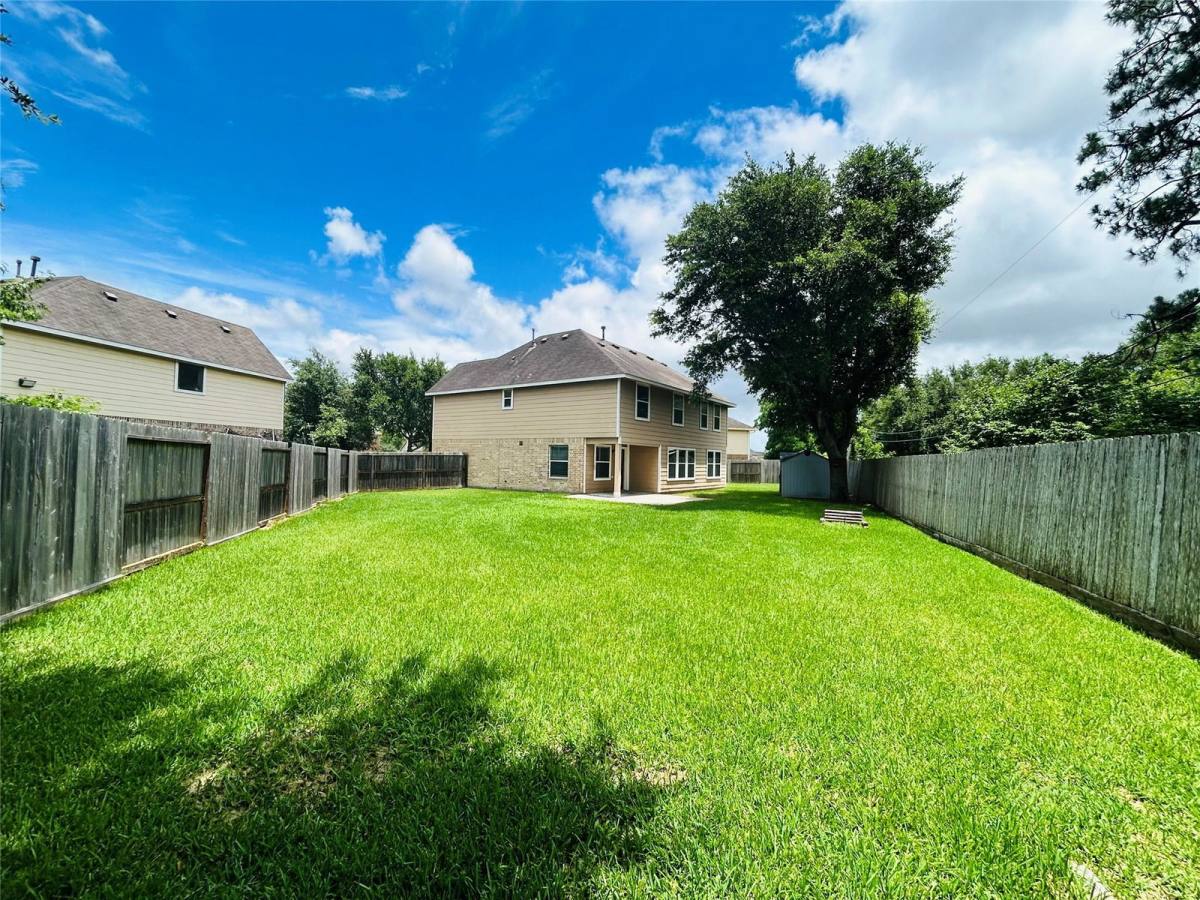 House for rent at 2308 Emerald Stone Court, Pearland, TX 77581