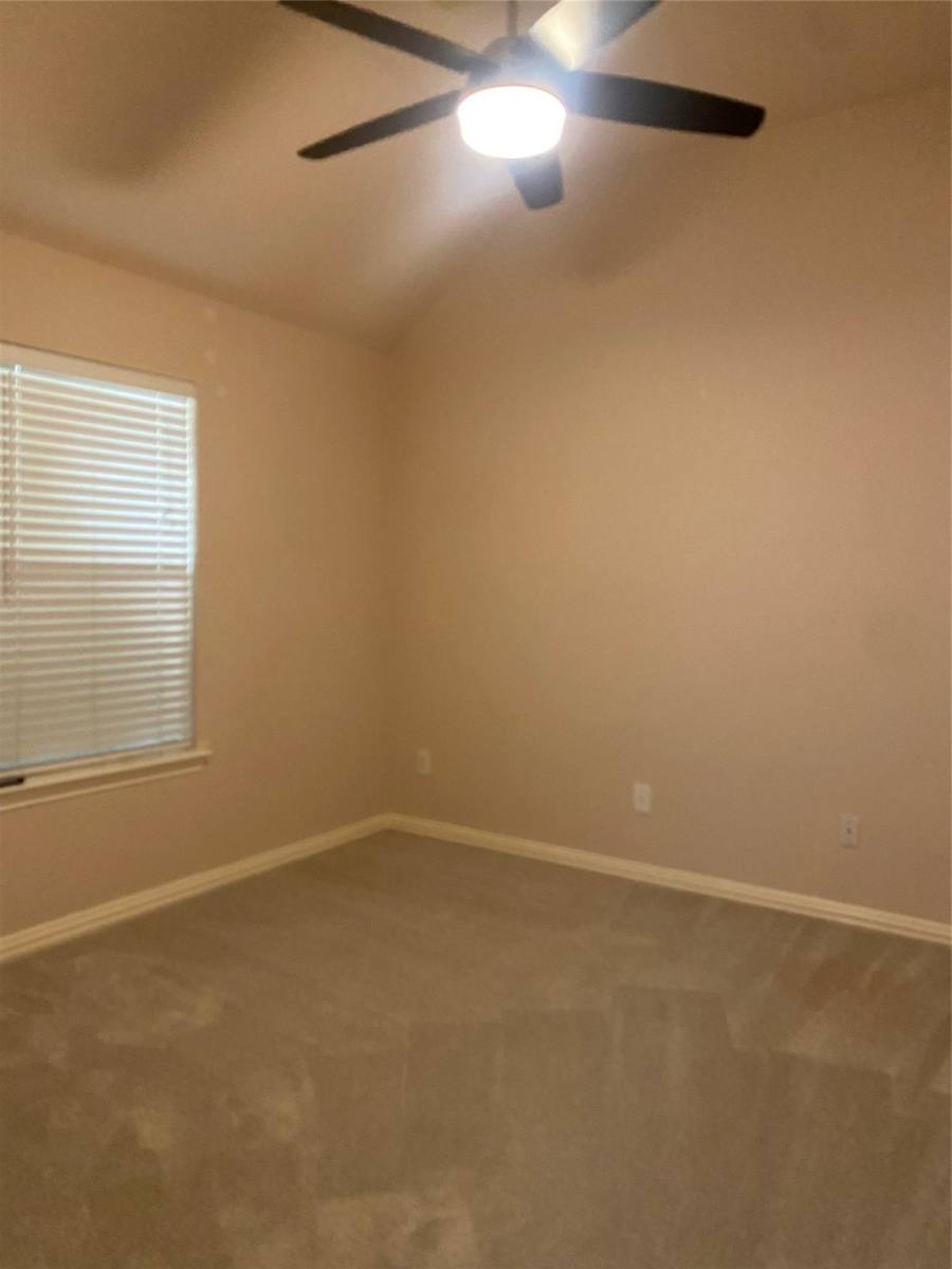 House for rent at 8313 Spinnaker Bay Lane, Pearland, TX 77584