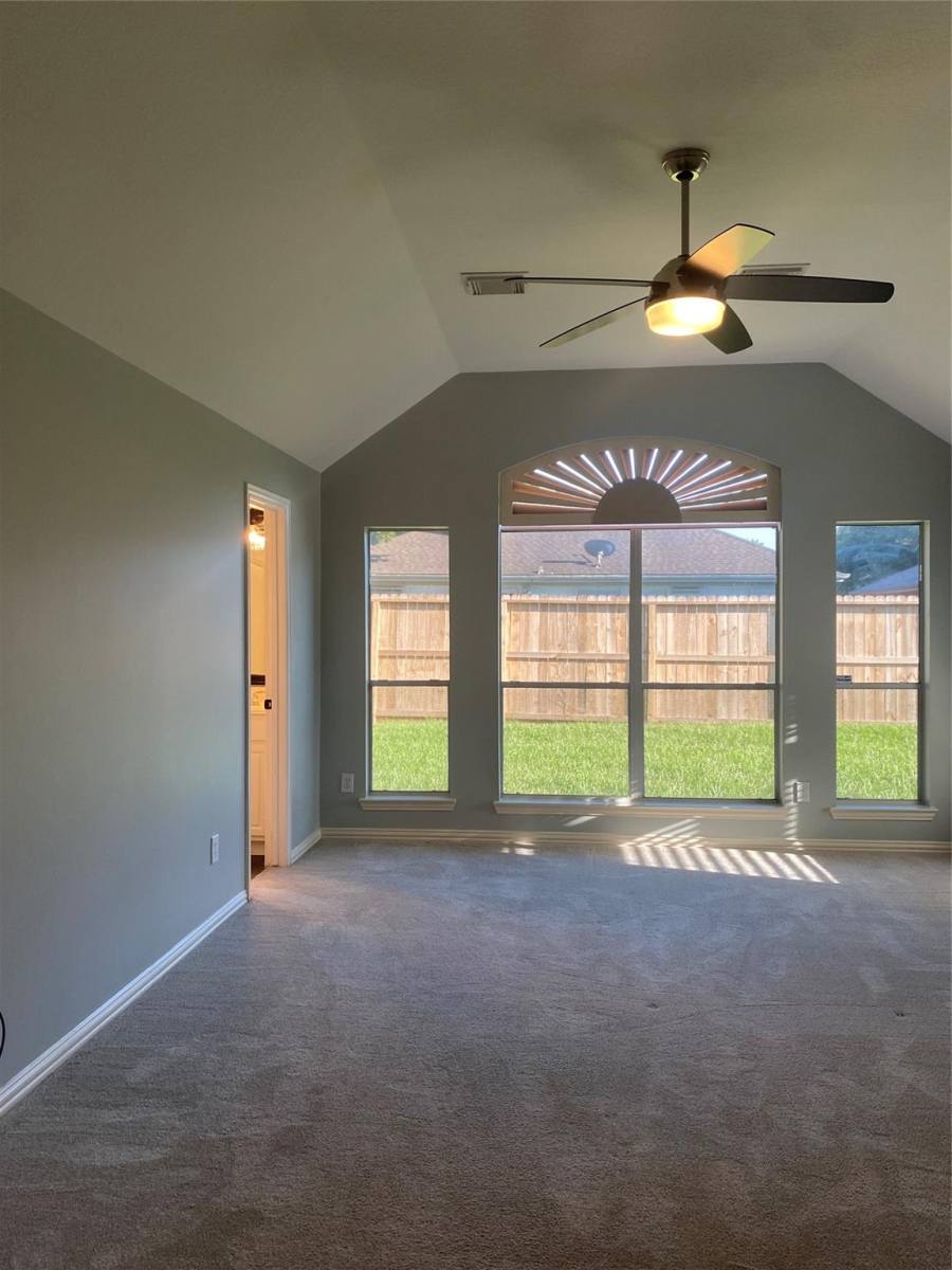 House for rent at 8313 Spinnaker Bay Lane, Pearland, TX 77584