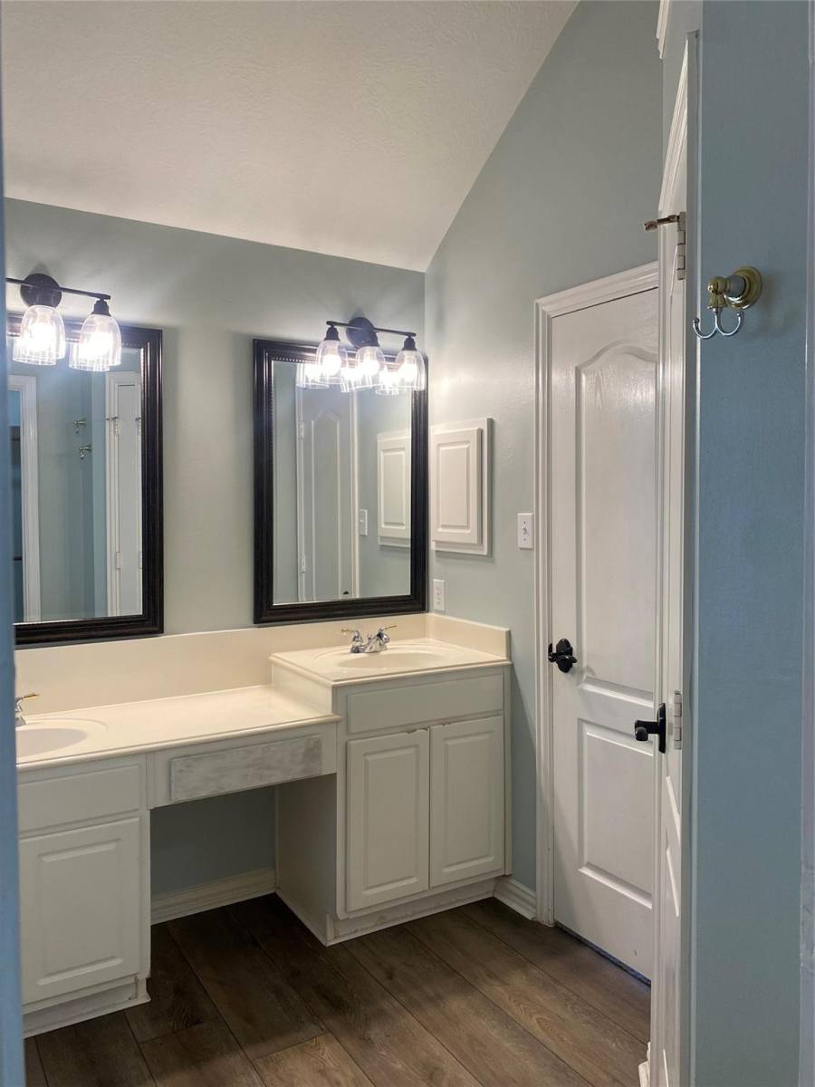 House for rent at 8313 Spinnaker Bay Lane, Pearland, TX 77584