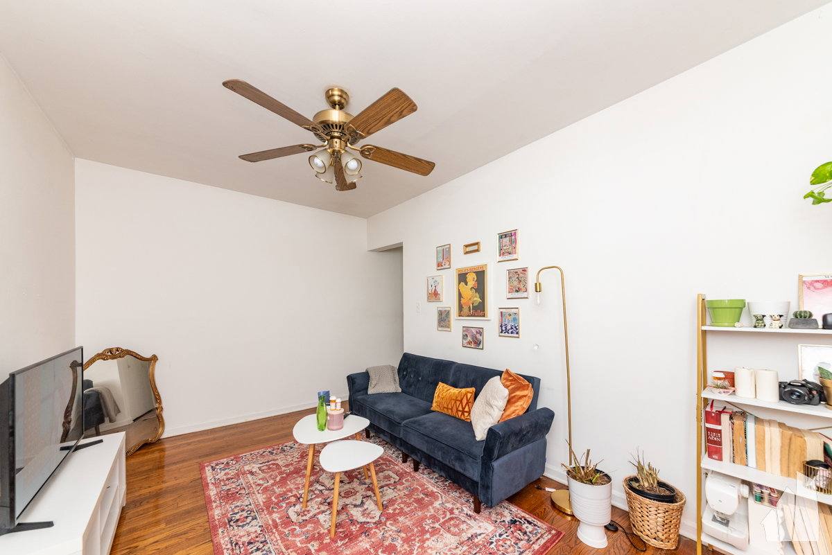 3024 N Halsted St #30-3B, Chicago, IL 60657 - Apartment for Rent - Image 2