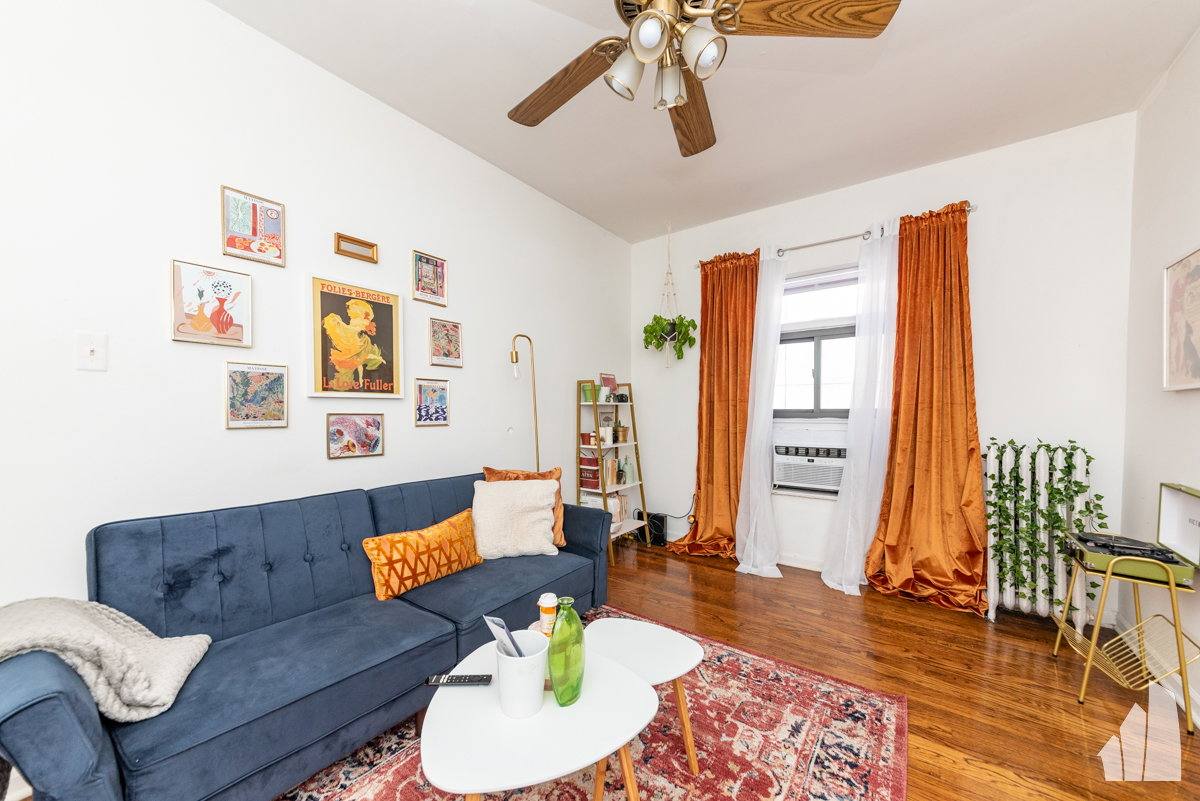 Apartment for rent at 3024 N Halsted St #30-3B, Chicago, IL 60657